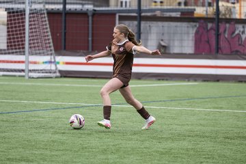 Bild 418 - wBJ FC St. Pauli - Walddoerfer SV : Ergebnis: 3:4